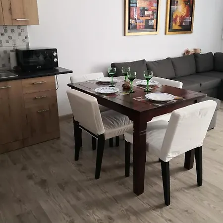 Giulia By Sea View Luxury Apartment Navodari
